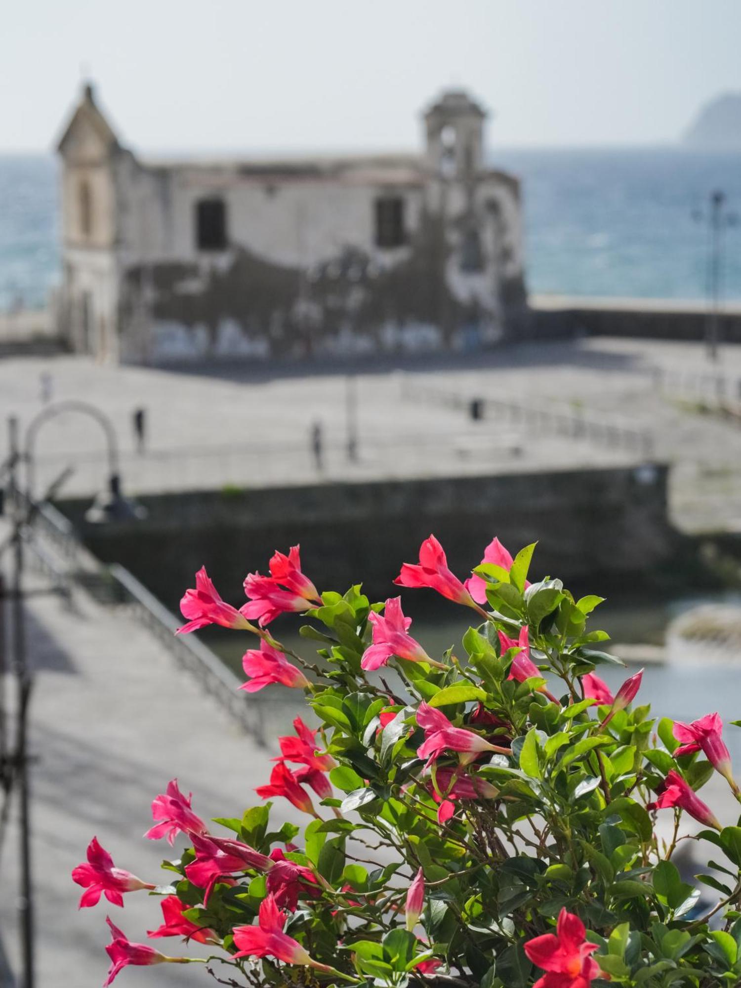 Da Sara Hotel Pozzuoli Exterior photo