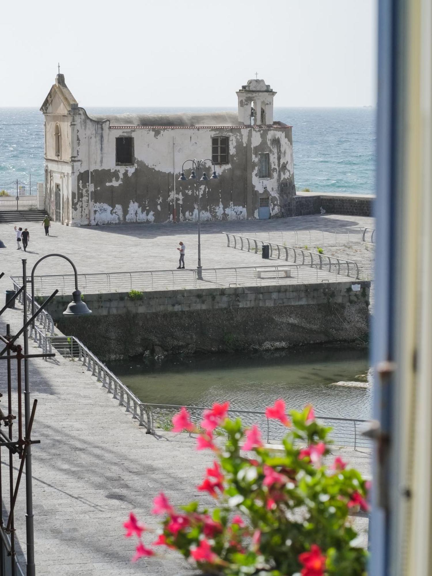 Da Sara Hotel Pozzuoli Exterior photo